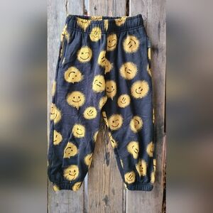 MOLO SZ 116 / 6Y VGUC BLACK w/ YELLOW SMILES 😃 HAPPY FACES jogger Sweatpants